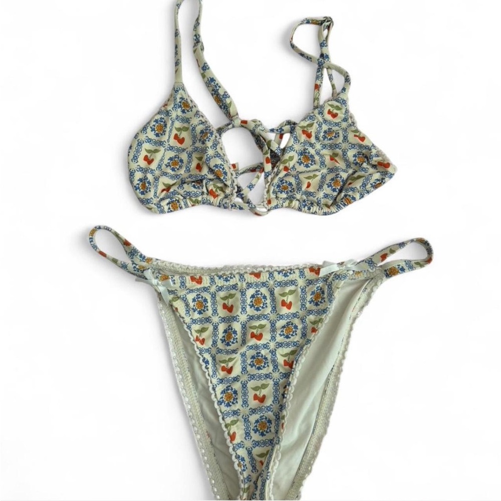 Dippin Daisys Bikini set